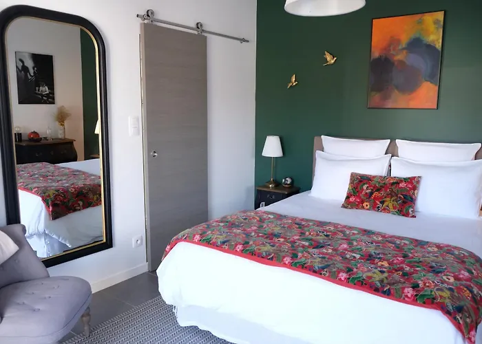 Pierartlou Nocleg ze śniadaniem 4*