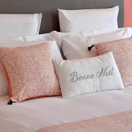 Pierartlou Bed & Breakfast 4*